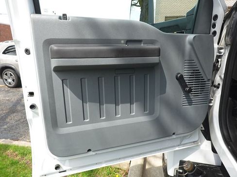 Used 2023 Ford F650 2WD Regular Cab Super Duty image 19