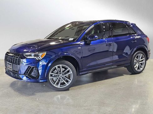 New 2025 Audi Q3 2.0T Premium w/ Convenience Package image 3