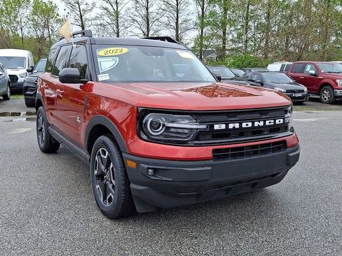 Certified 2022 Ford Bronco Sport Outer Banks w/ Tech Package AWD/4WD image 2