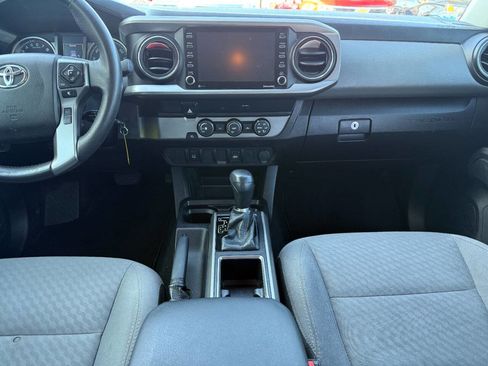 Used 2021 Toyota Tacoma SR5 w/ SR5 Appearance Package (SM) image 9