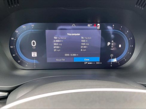 Used 2025 Volvo XC60 B5 Core w/ Climate Package image 23