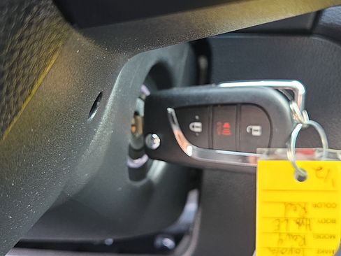 Used 2025 Toyota RAV4 LE AWD/4WD image 20