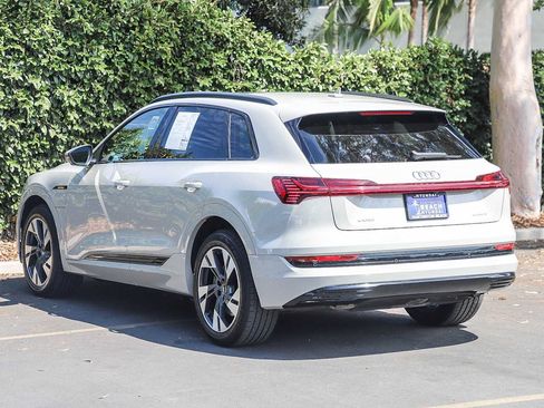 Used 2021 Audi e-tron Premium w/ Convenience Plus Package AWD/4WD image 8