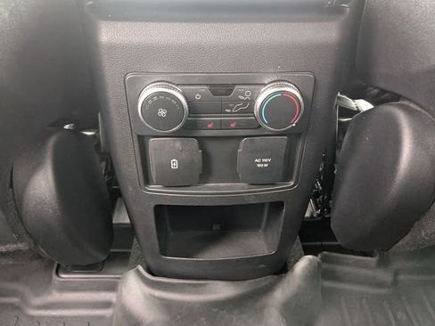Used 2020 Ford Explorer Platinum w/ Premium Technology Package AWD/4WD image 19