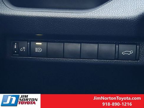 Used 2023 Toyota RAV4 XLE image 25