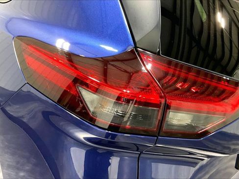 Used 2023 Nissan Rogue SV image 29