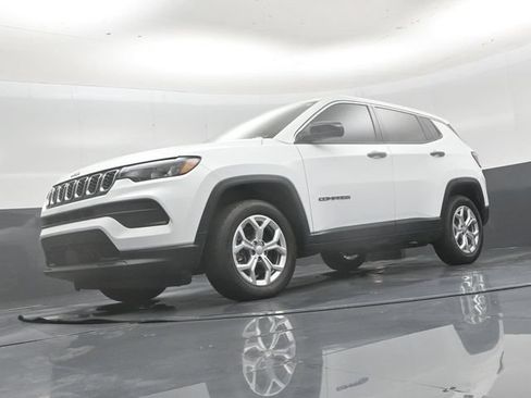 Used 2025 Jeep Compass Sport AWD/4WD image 44