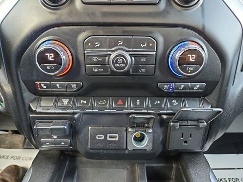 Used 2020 Chevrolet Silverado 2500 LTZ w/ LTZ Plus Package image 30