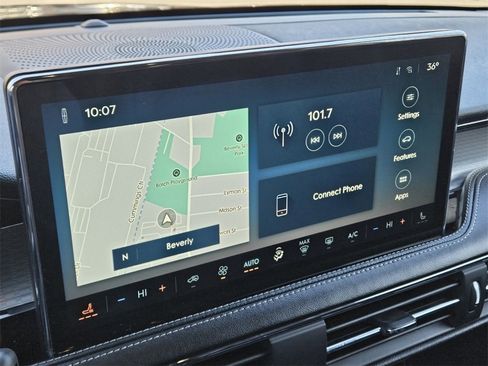 Used 2023 Lincoln Corsair AWD image 15