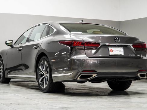 Used 2022 Lexus LS 500 AWD image 10