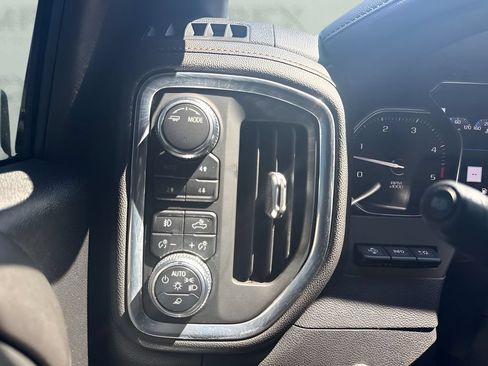Used 2021 GMC Sierra 2500 AT4 w/ AT4 Premium Plus Package AWD/4WD image 26