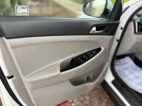 Used 2019 Hyundai Tucson SE FWD image 8
