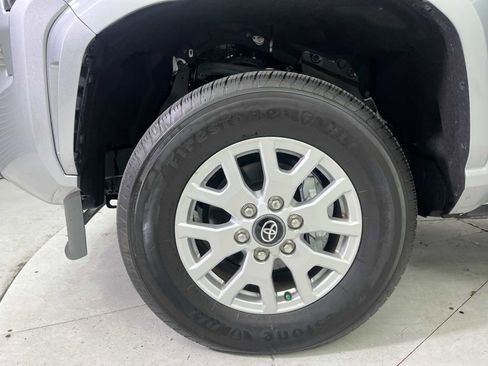 Used 2024 Toyota Tacoma SR5 image 18