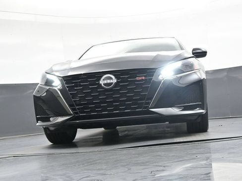 Certified 2025 Nissan Altima 2.5 SR FWD image 51