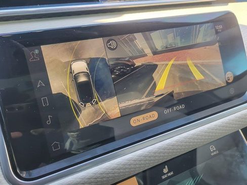 Used 2021 Land Rover Range Rover Velar R-Dynamic S image 15