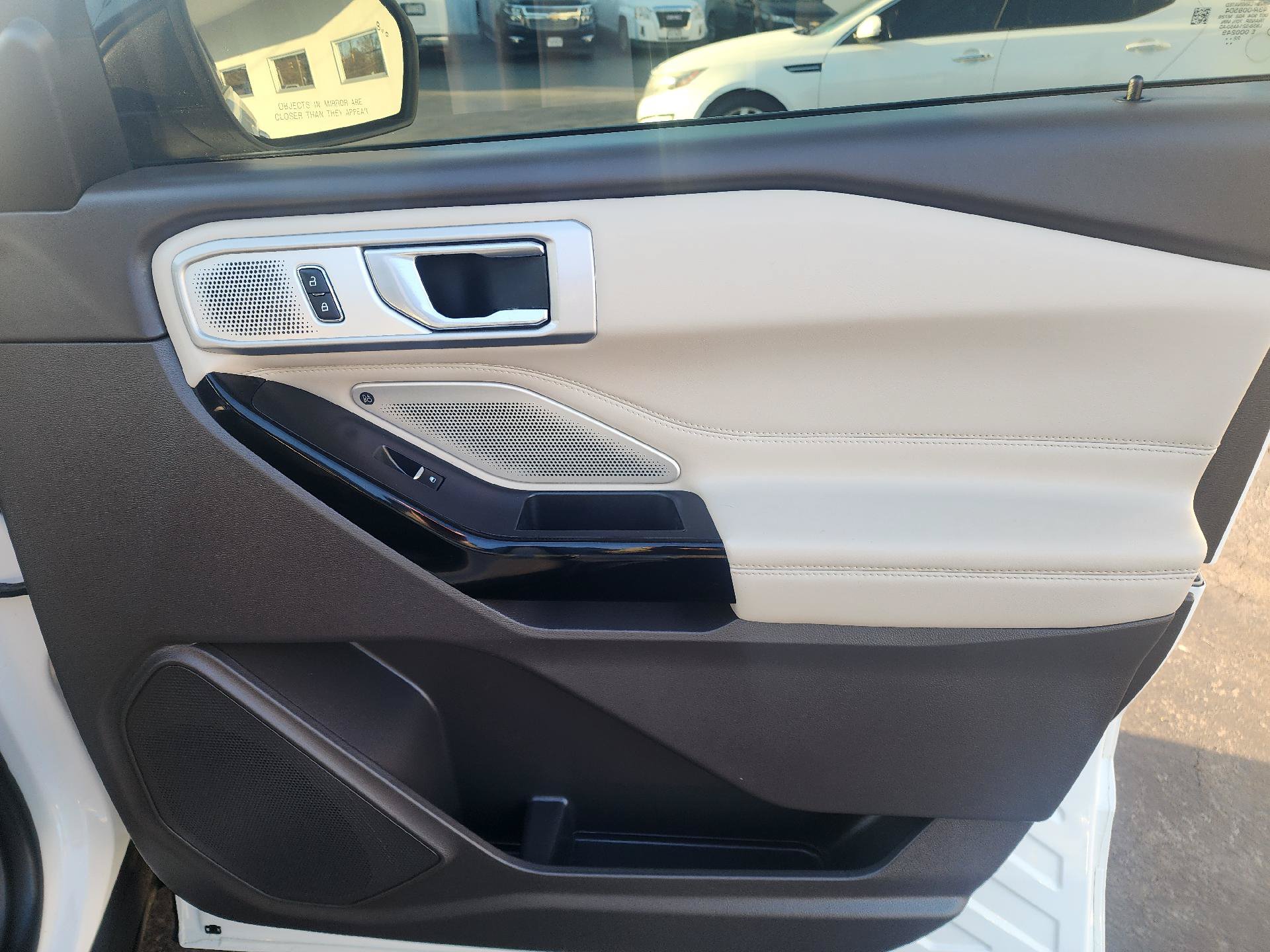 Used 2016 Ford Explorer Sport w/ Equipment Group 401A AWD/4WD image 13