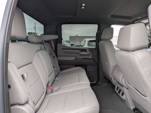 Used 2022 GMC Sierra 1500 SLT image 30