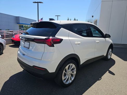 New 2027 Chevrolet Bolt LT w/ Comfort Package FWD image 7