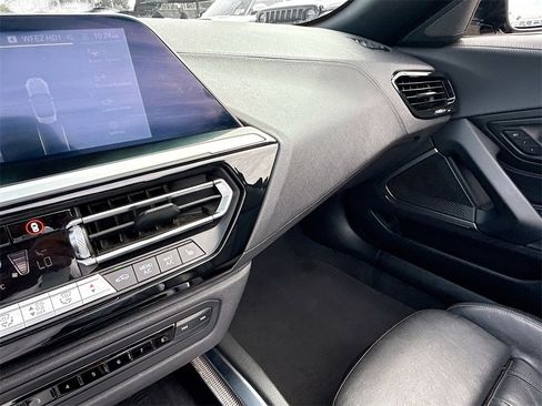 Used 2019 BMW Z4 sDrive30i w/ M Sport Package image 24