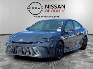 Used 2025 Toyota Camry SE FWD video 1