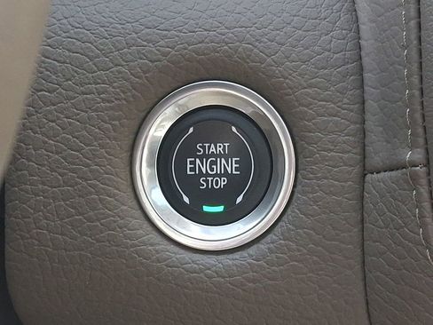 Used 2023 GMC Yukon Denali AWD/4WD image 23