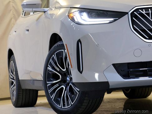 New 2026 BMW X3 xDrive30 w/ Premium Package image 4