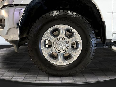 Used 2024 RAM 2500 Big Horn w/ Off Road Package AWD/4WD image 35
