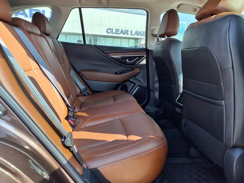 Used 2020 Subaru Outback Touring w/ Popular Package #2 image 13