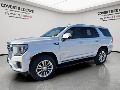 Used 2021 GMC Yukon SLT w/ SLT Premium Package image 3