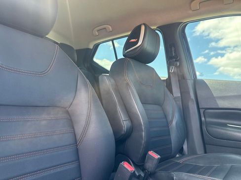 Certified 2019 Nissan Kicks SR w/ SR Premium Package FWD image 27