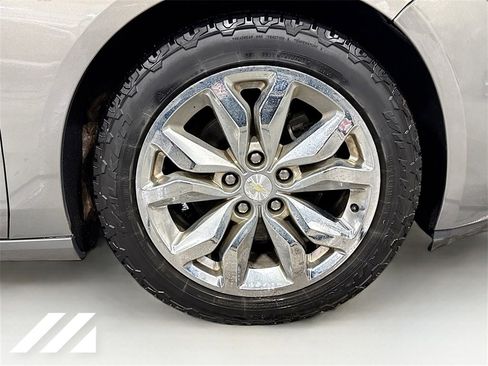 Used 2019 Chevrolet Impala LT image 31