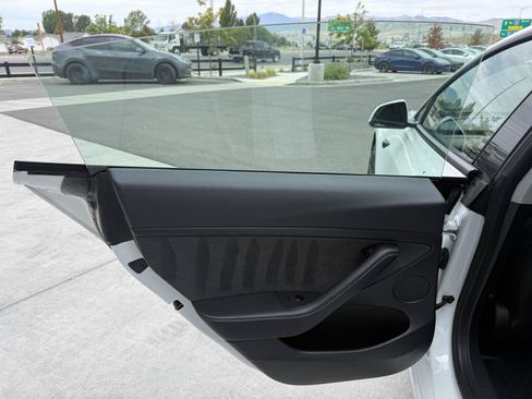 Used 2021 Tesla Model 3 Long Range AWD/4WD image 14