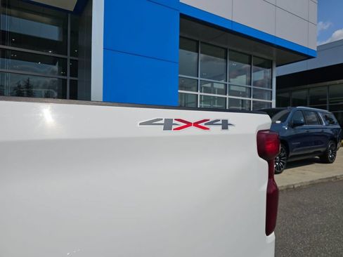 Used 2021 Chevrolet Silverado 1500 LT w/ Work Truck Package AWD/4WD image 20