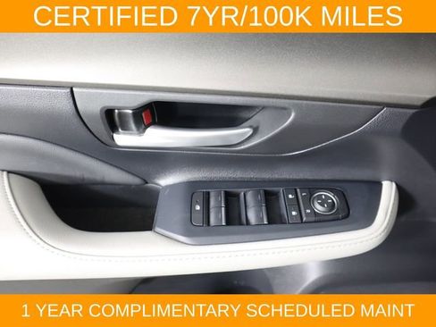 Used 2024 Toyota Grand Highlander AWD image 20