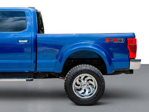 Used 2022 Ford F250 Lariat w/ Lariat Ultimate Package AWD/4WD image 11
