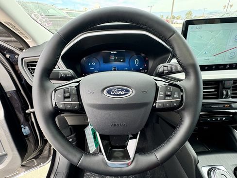 New 2025 Ford Escape SE w/ PHEV Premium Package image 20