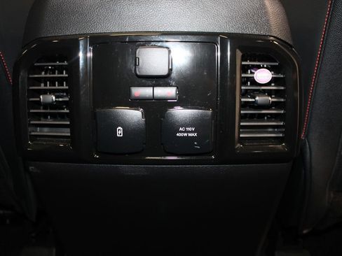 Used 2019 Ford F150 Lariat w/ Equipment Group 502A Luxury AWD/4WD image 35