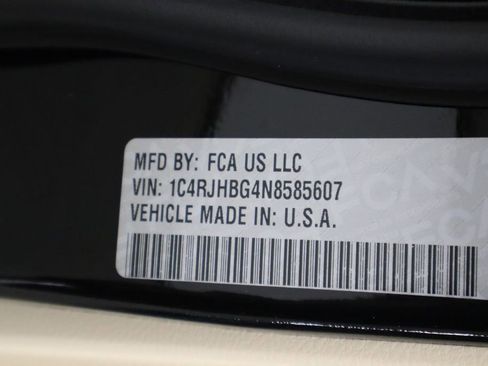 Used 2022 Jeep Grand Cherokee Limited AWD/4WD image 49