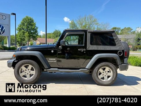 Used 2015 Jeep Wrangler Sport w/ Quick Order Package 24S AWD/4WD image 6