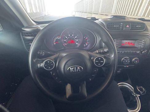 Used 2016 Kia Soul FWD image 15