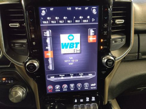 Used 2019 RAM 1500 Laramie RWD image 25