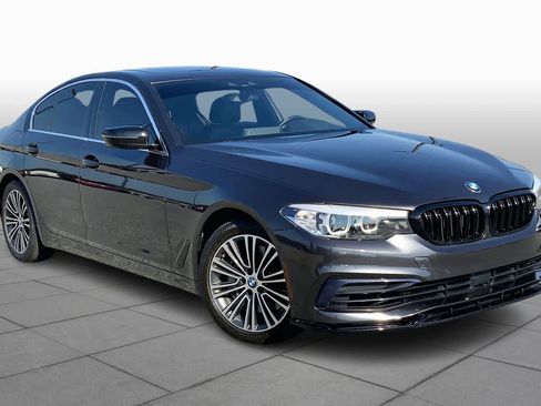 Used 2020 BMW 540i w/ Premium Package image 3