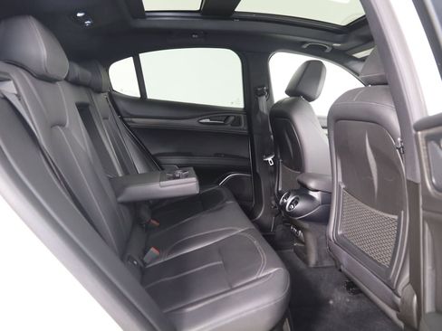 Used 2023 Alfa Romeo Stelvio Ti image 14