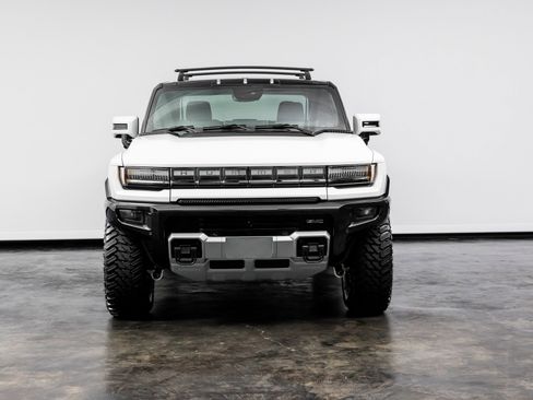 Used 2024 GMC Hummer EV 2X w/ LPO, Roof Cross Rail Package image 2