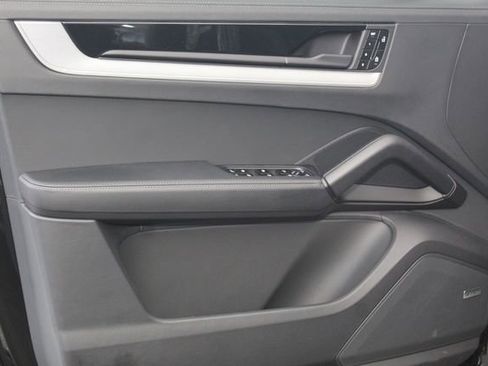 New 2026 Porsche Cayenne S image 21