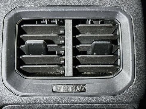 Certified 2024 Volkswagen Tiguan SEL R-Line AWD/4WD image 30