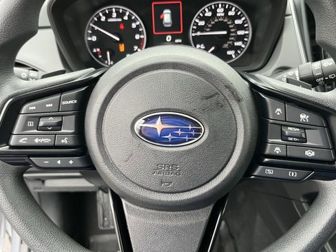 Used 2025 Subaru Crosstrek 2.0i Premium image 18