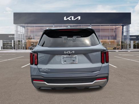 Certified 2024 Kia Sorento S w/ Panoramic Sunroof Package FWD image 5