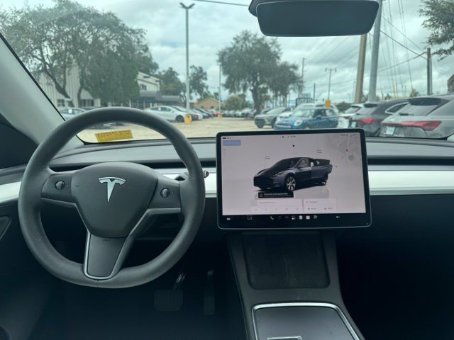 Used 2023 Tesla Model Y Long Range AWD/4WD image 9