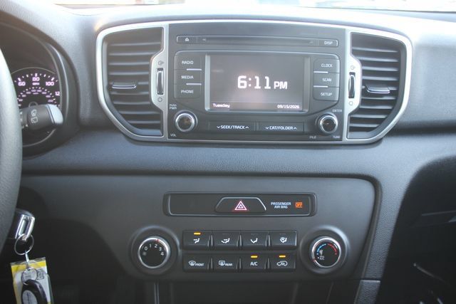 Used 2019 Kia Sportage LX FWD image 4